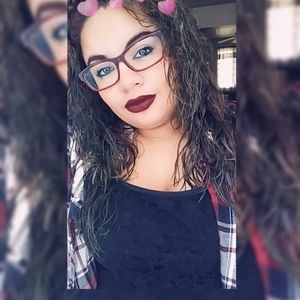 Meet your Posher, Alexandra